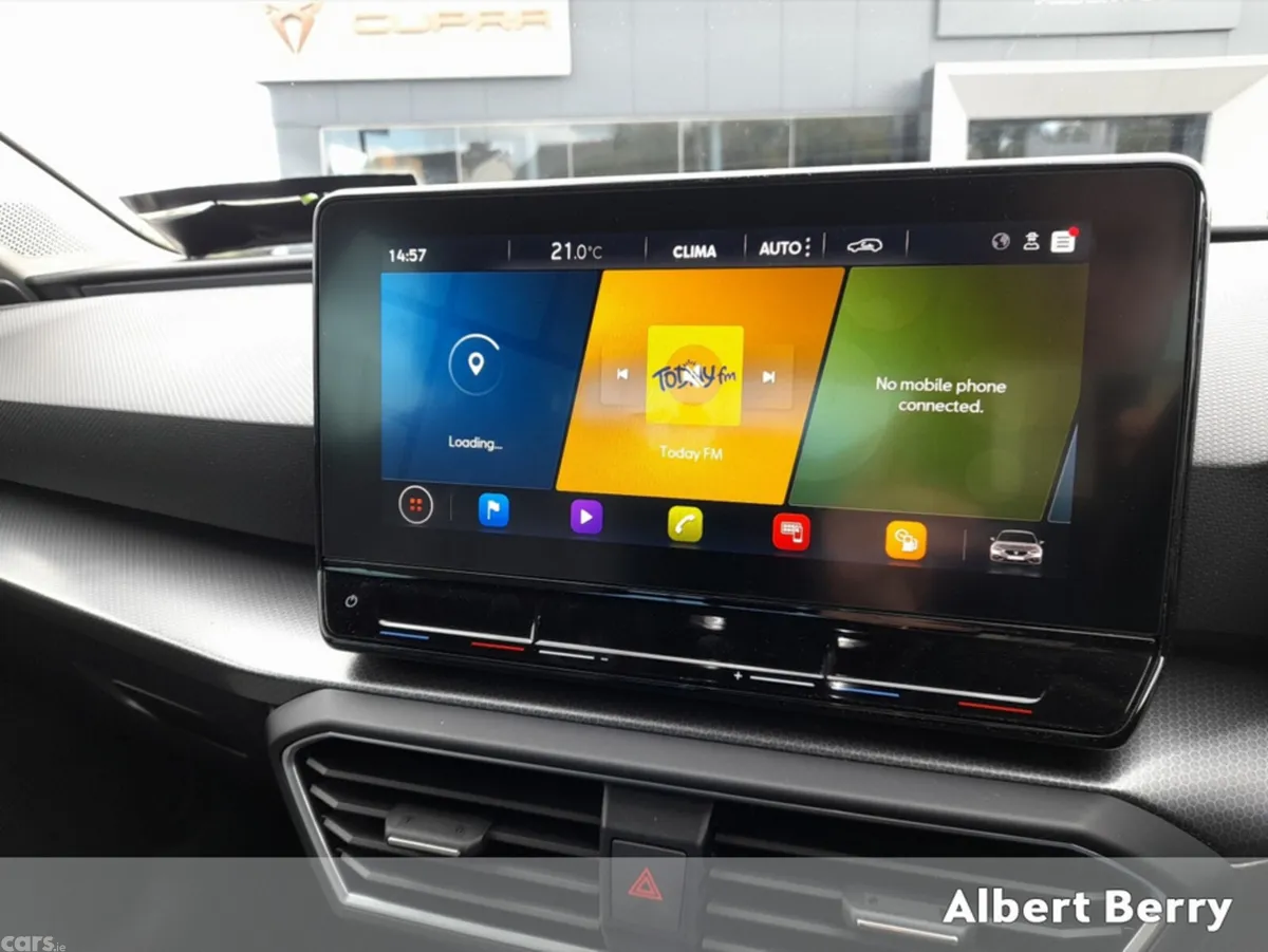 SEAT Leon Hatchback, Petrol, 2020, Black
