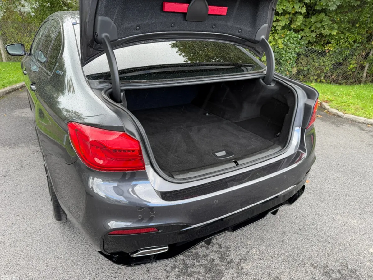 BMW 5-Series Saloon, Petrol Plug-in Hybrid, 2019, Grey