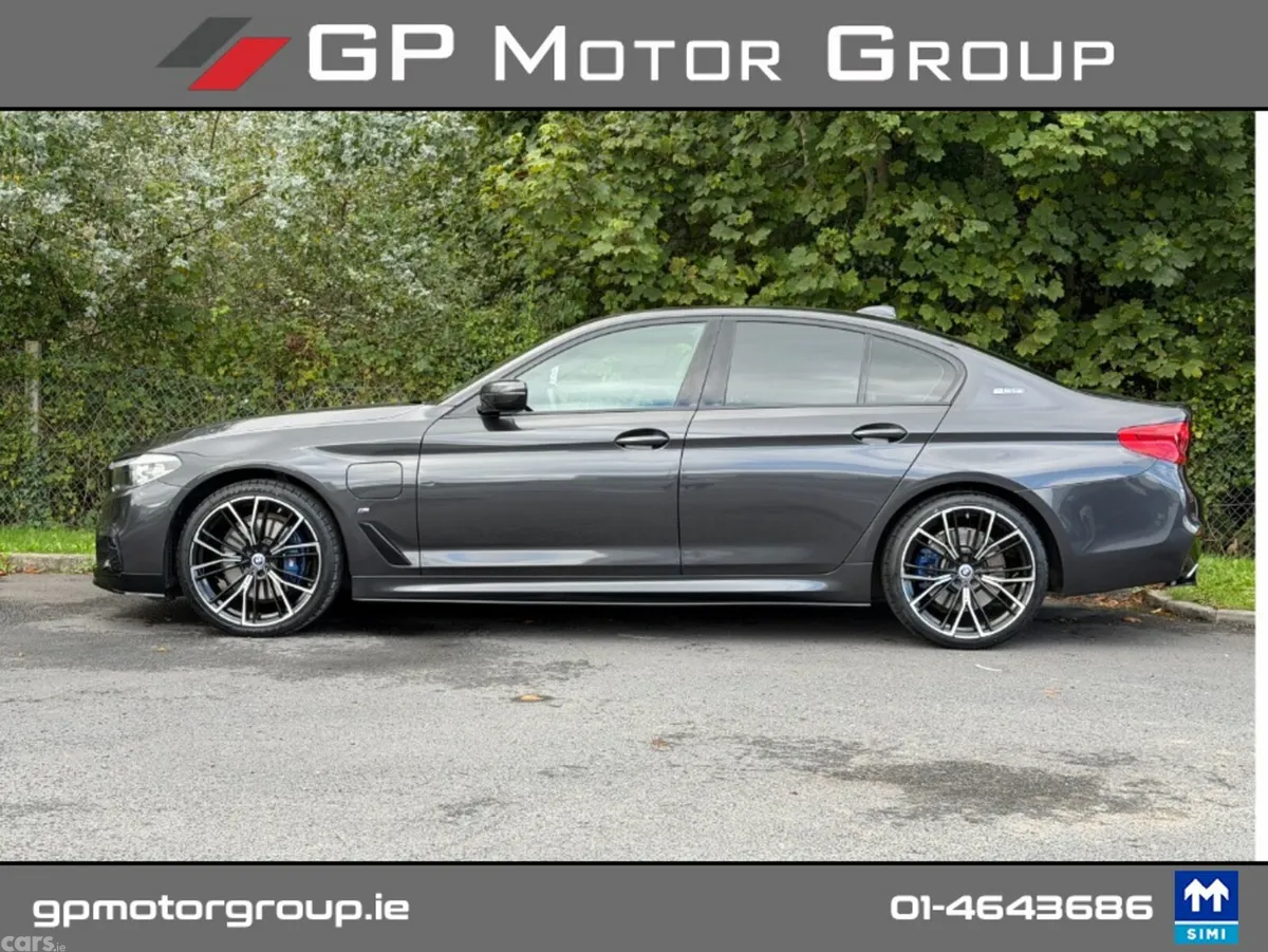 BMW 5-Series Saloon, Petrol Plug-in Hybrid, 2019, Grey