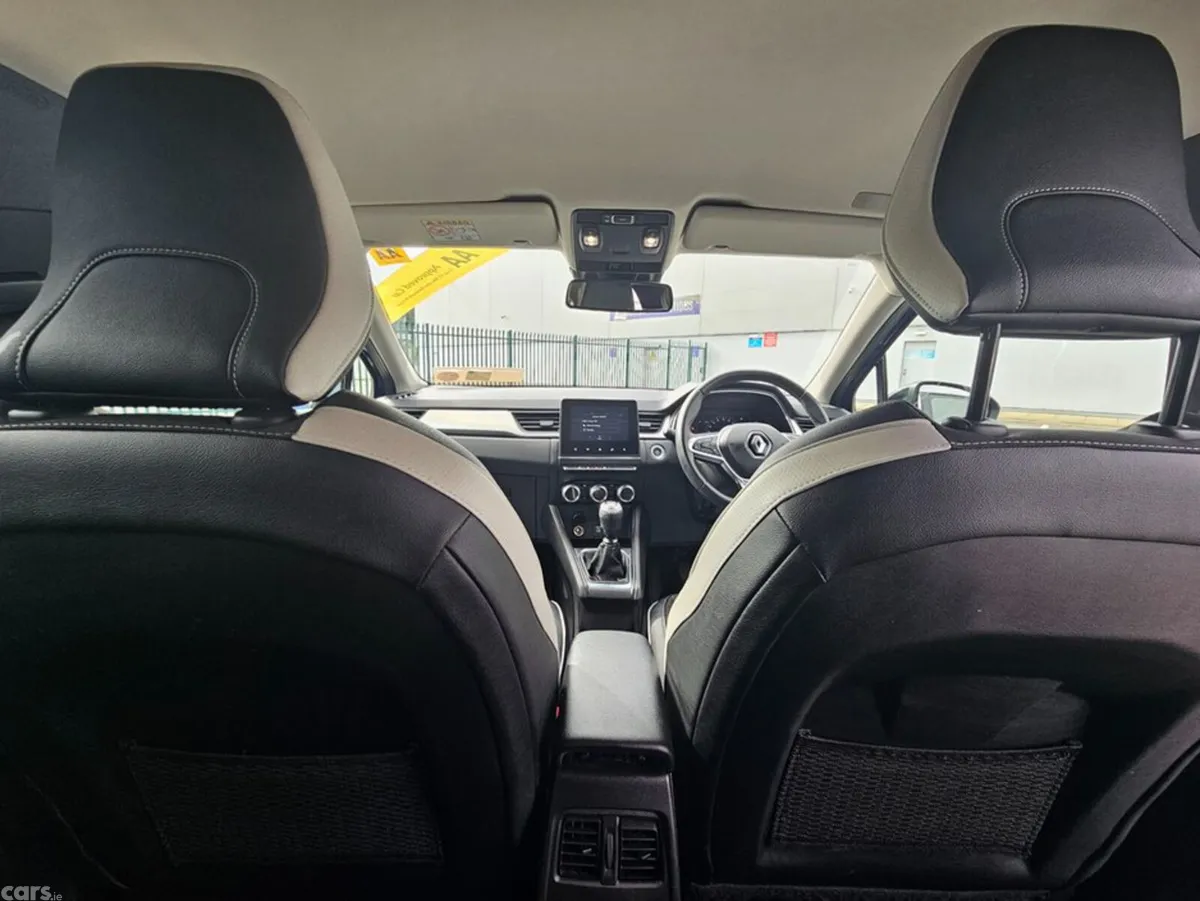 Renault Captur Hatchback, Petrol, 2022, Blue