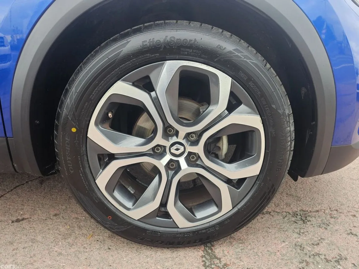 Renault Captur Hatchback, Petrol, 2022, Blue