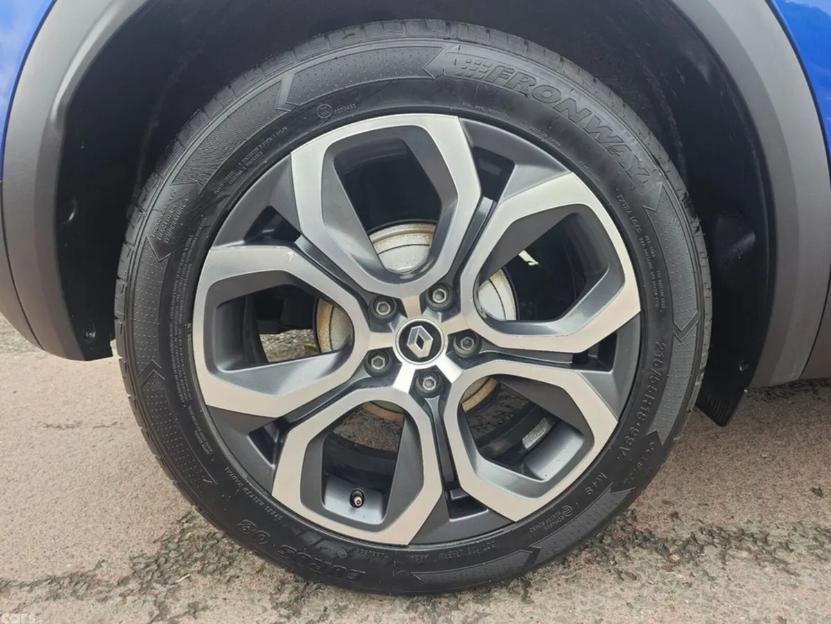 Renault Captur Hatchback, Petrol, 2022, Blue