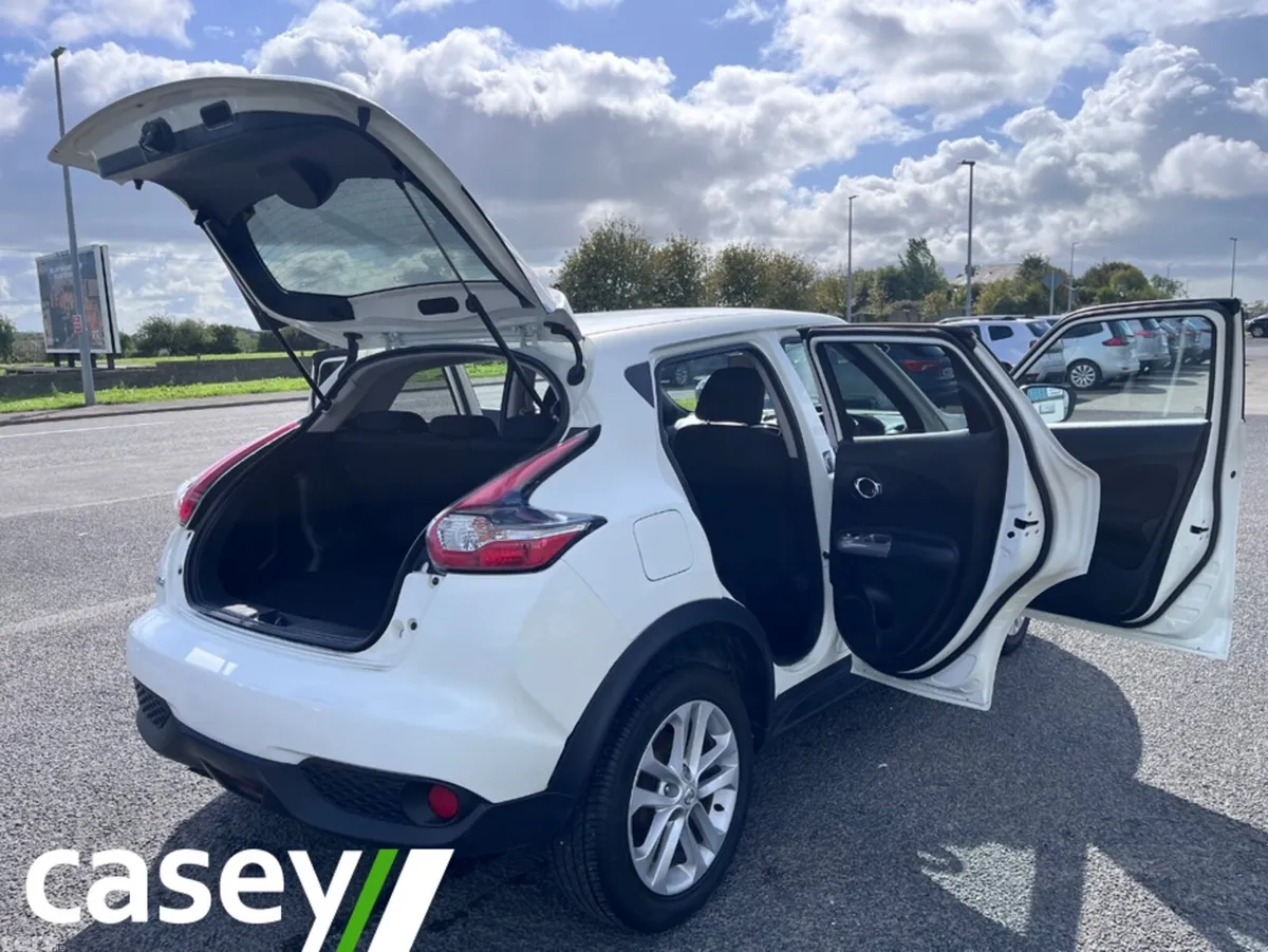 Nissan Juke Hatchback, Diesel, 2017, White