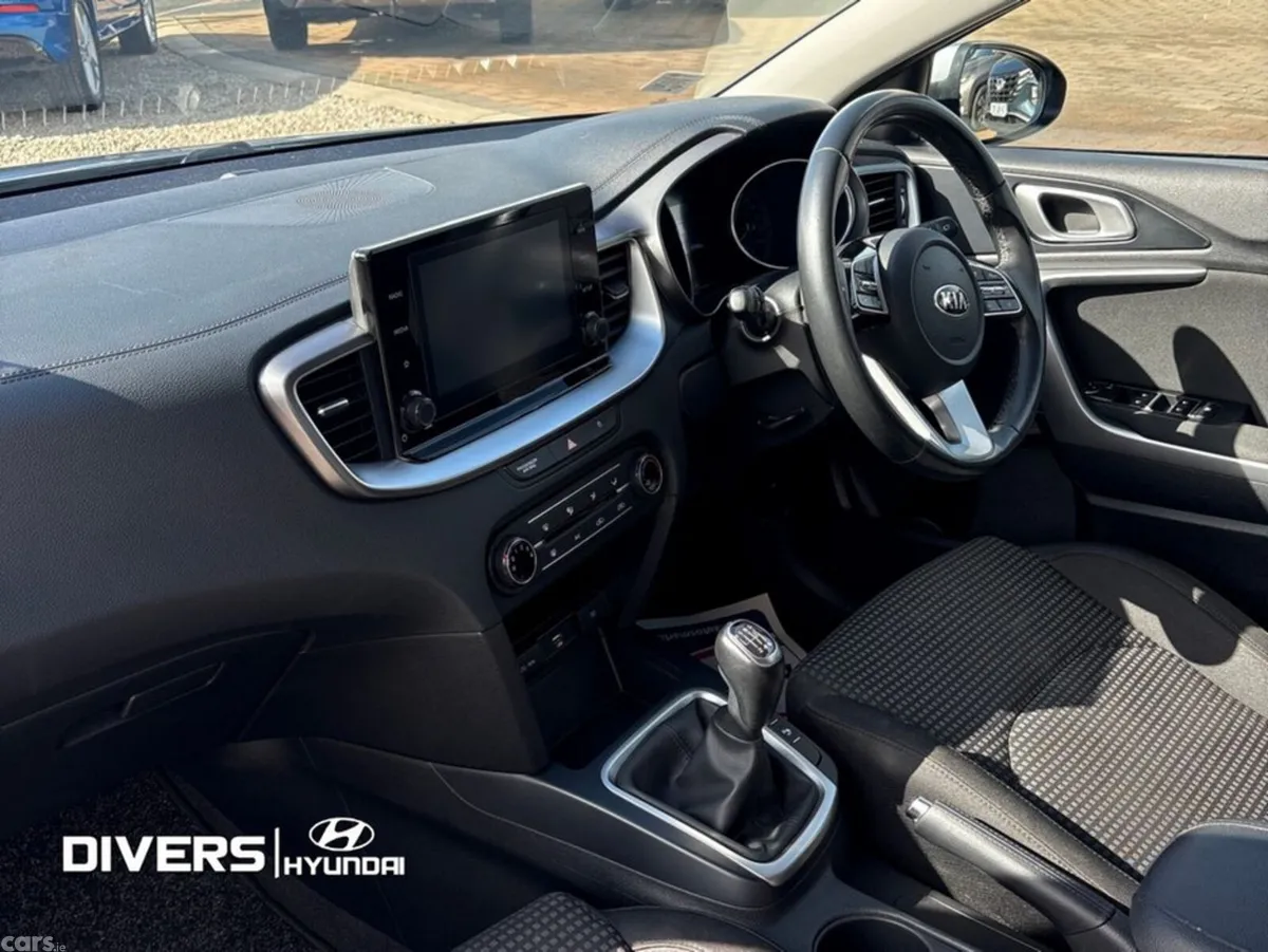 Kia Ceed Hatchback, Diesel, 2020, Grey