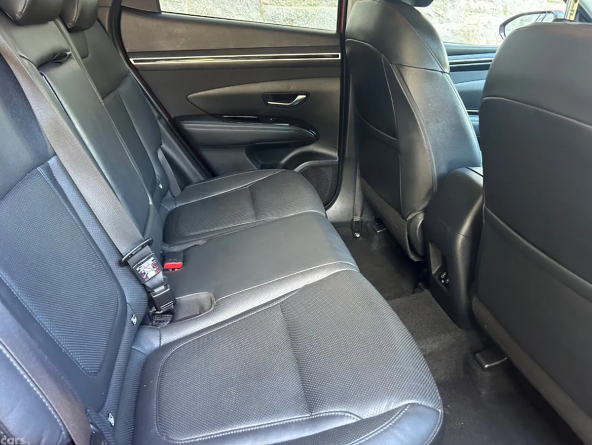 Hyundai Tucson MPV, Diesel, 2022, Red