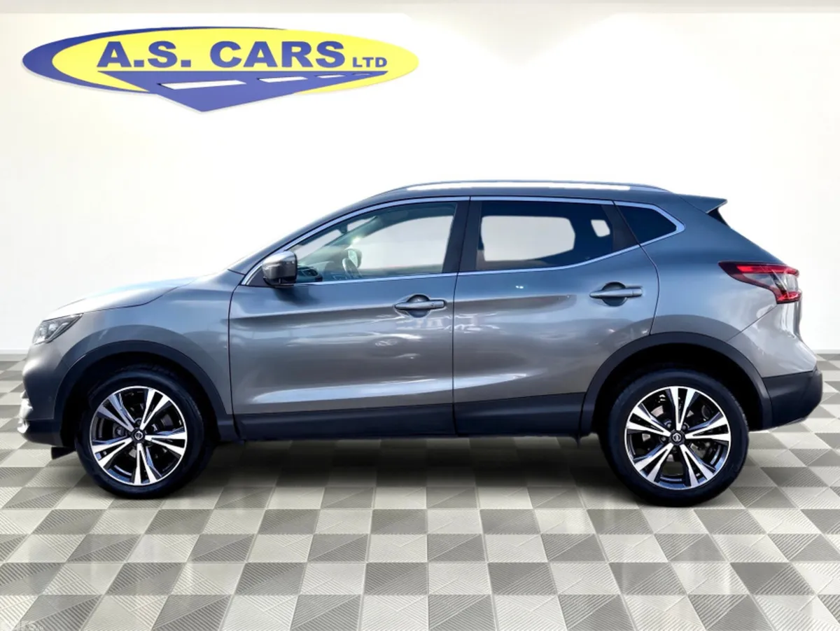 Nissan Qashqai SUV, Diesel, 2019, Grey