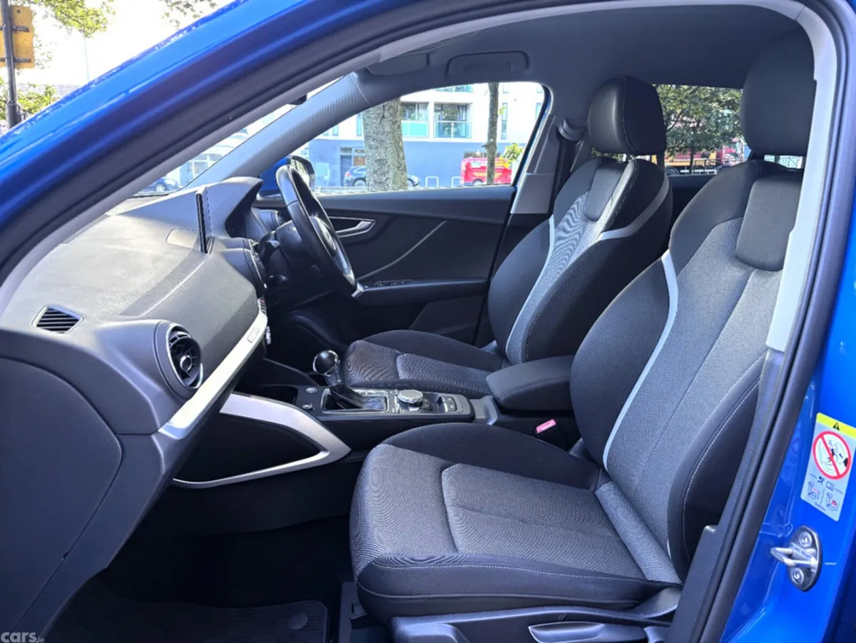 Audi Q2 Hatchback, Petrol, 2017, Blue