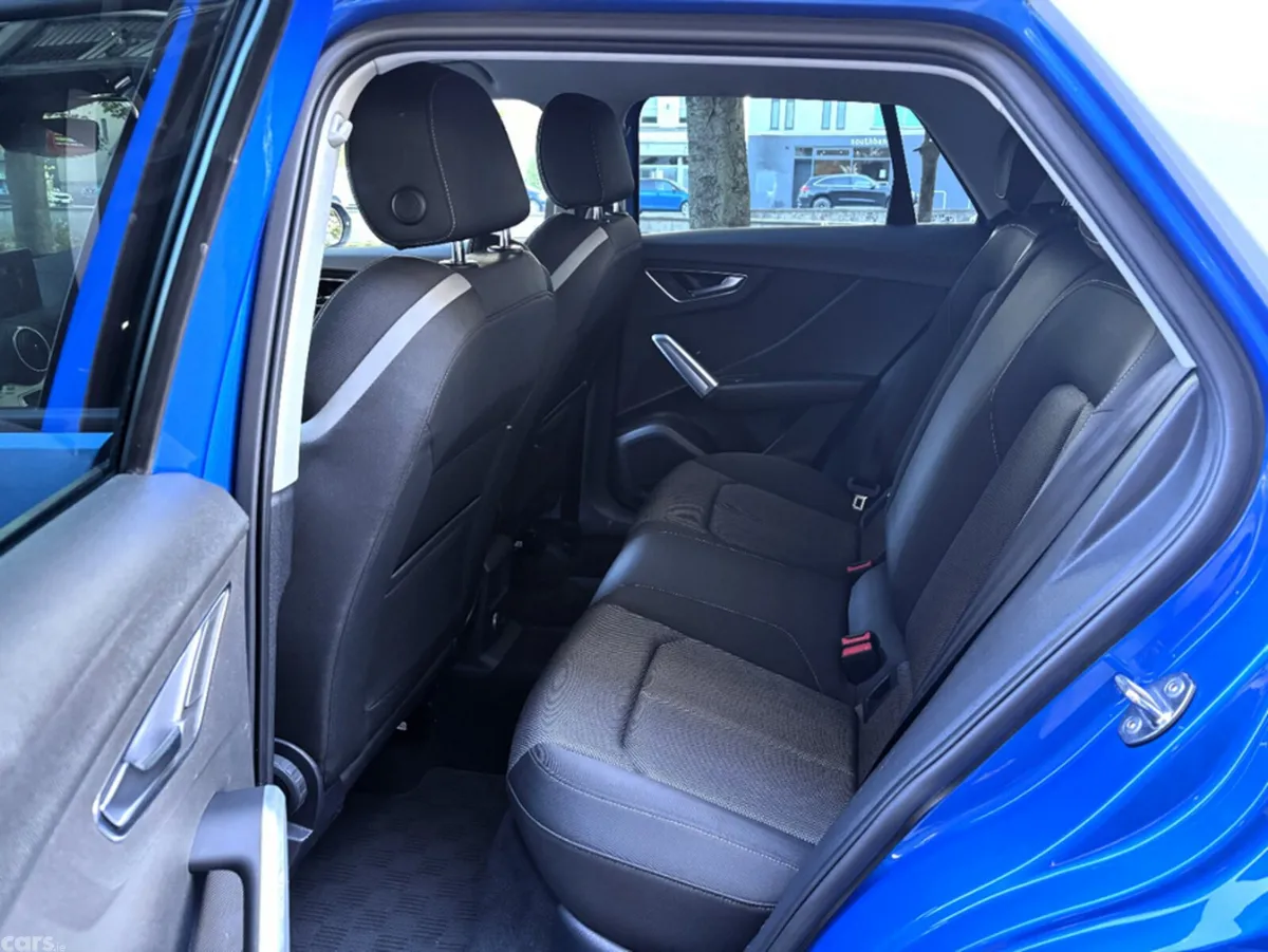 Audi Q2 Hatchback, Petrol, 2017, Blue