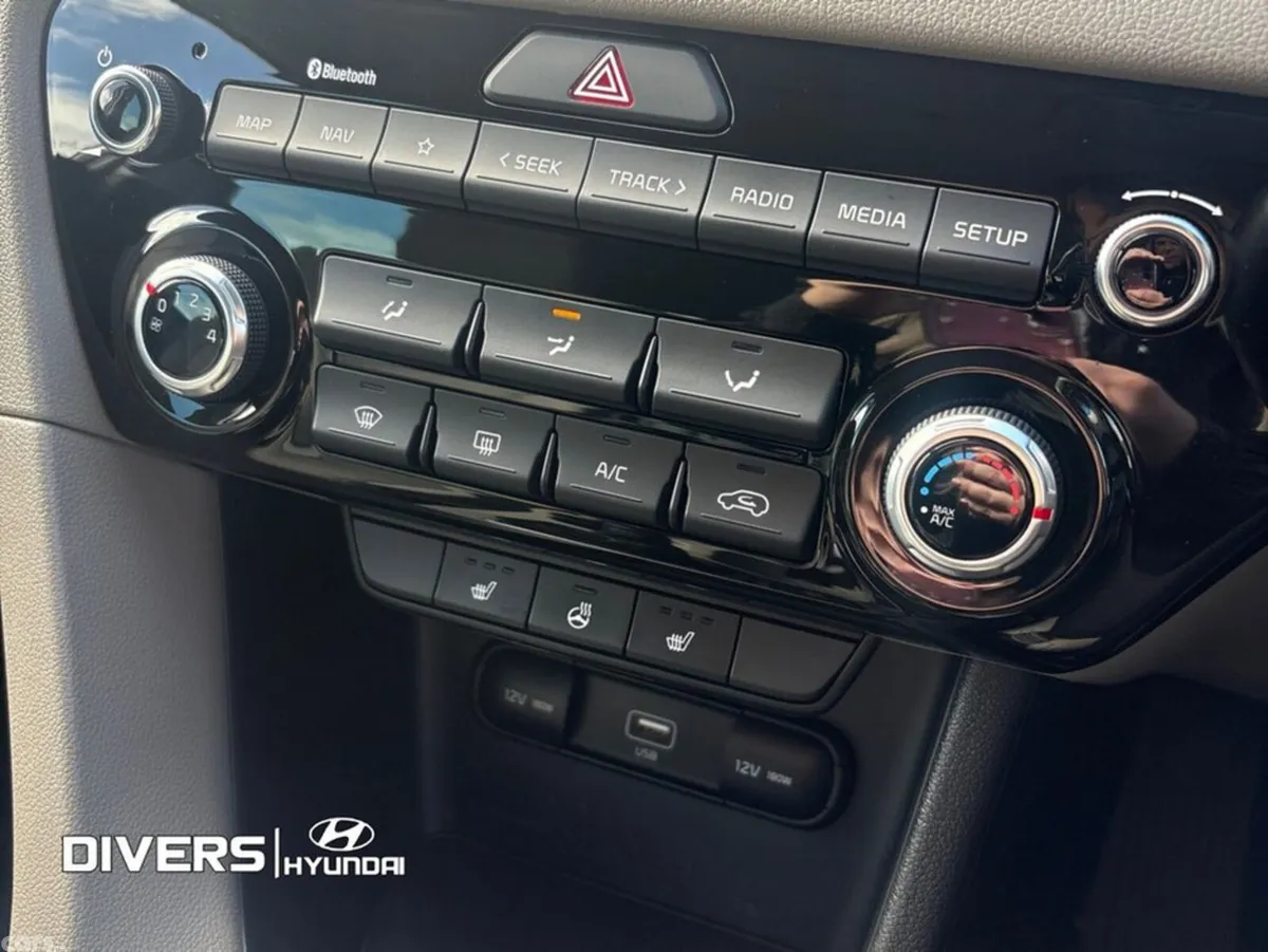 Kia Sportage MPV, Diesel Hybrid, 2021, Black