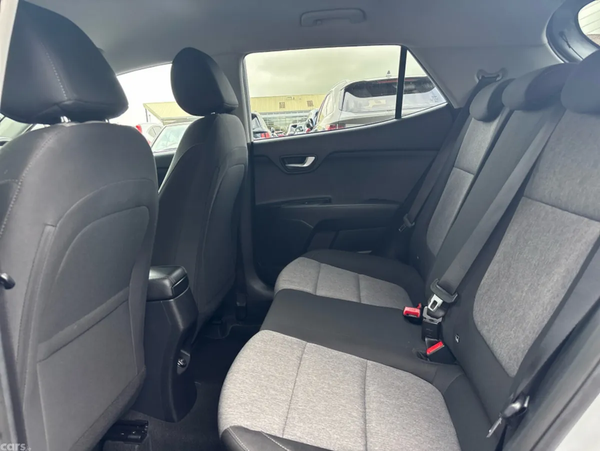 Kia Stonic SUV, Petrol, 2026, Grey