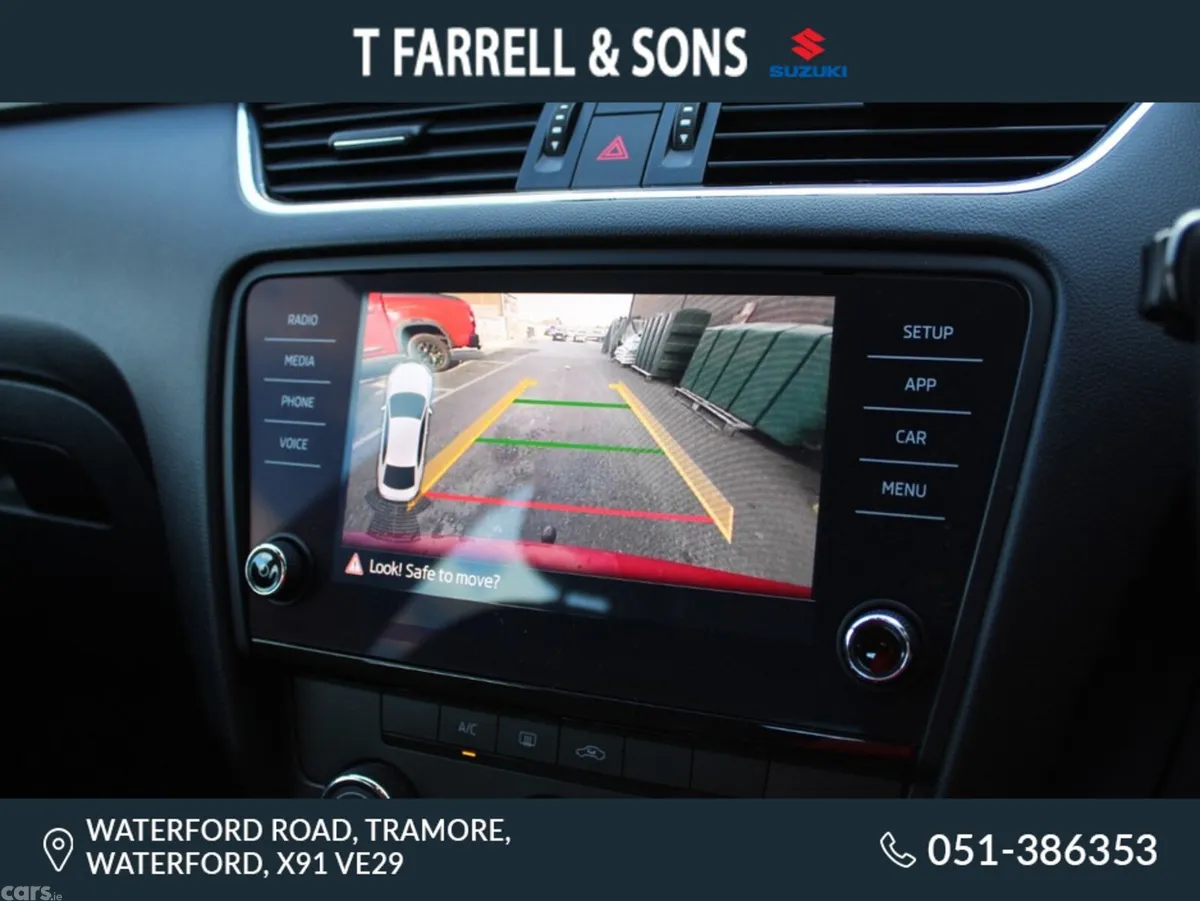 Skoda Octavia Hatchback, Diesel, 2019, Red
