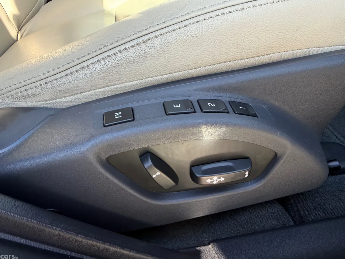 Volvo V60 Estate, Diesel, 2018, Silver
