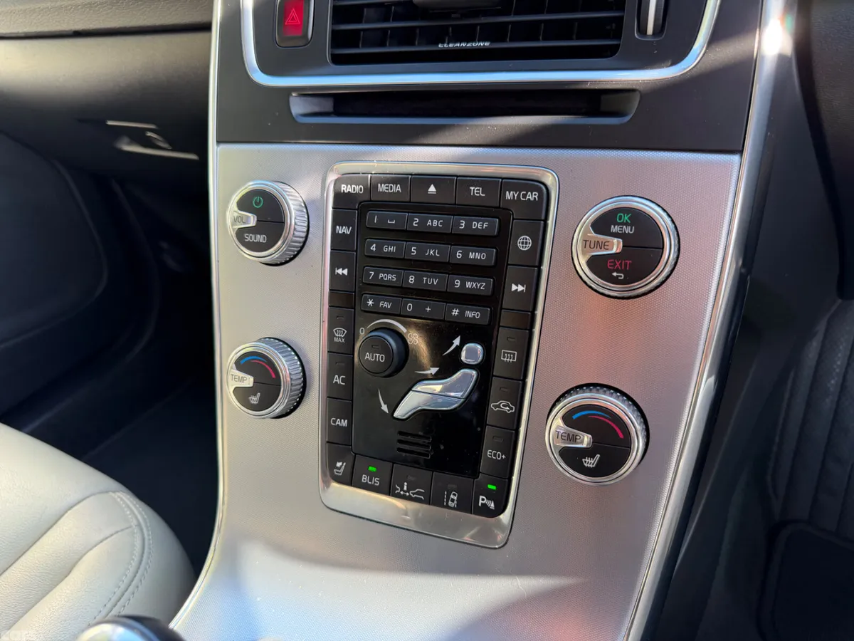 Volvo V60 Estate, Diesel, 2018, Silver