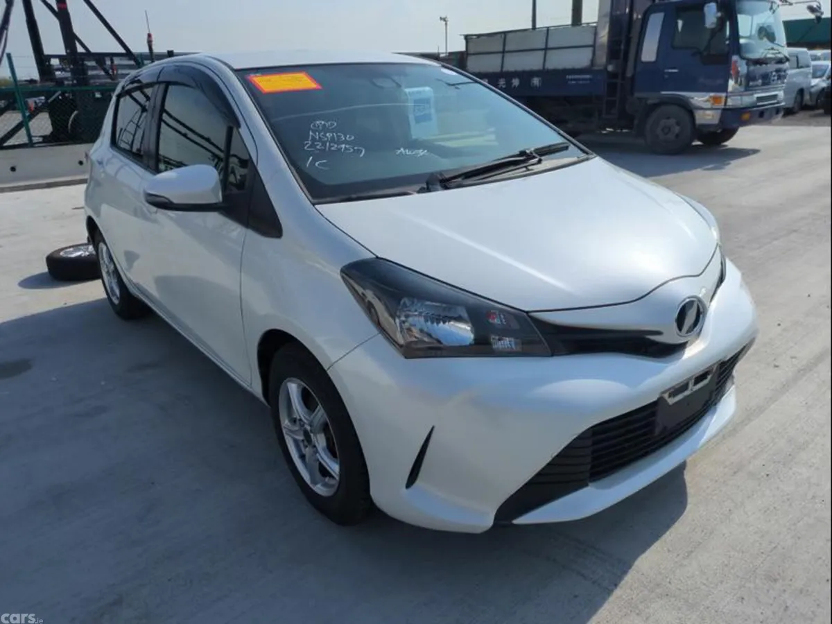 Toyota Vitz Hatchback, Petrol, 2016, White