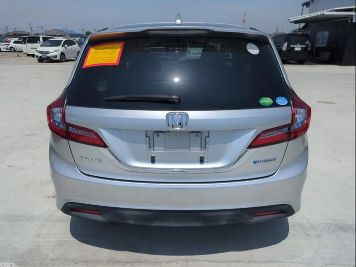 Honda Jade Hatchback, Petrol Hybrid, 2015, Silver