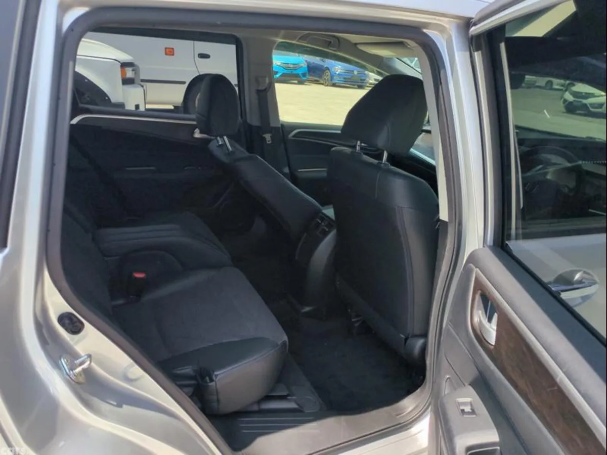 Honda Jade Hatchback, Petrol Hybrid, 2015, Silver
