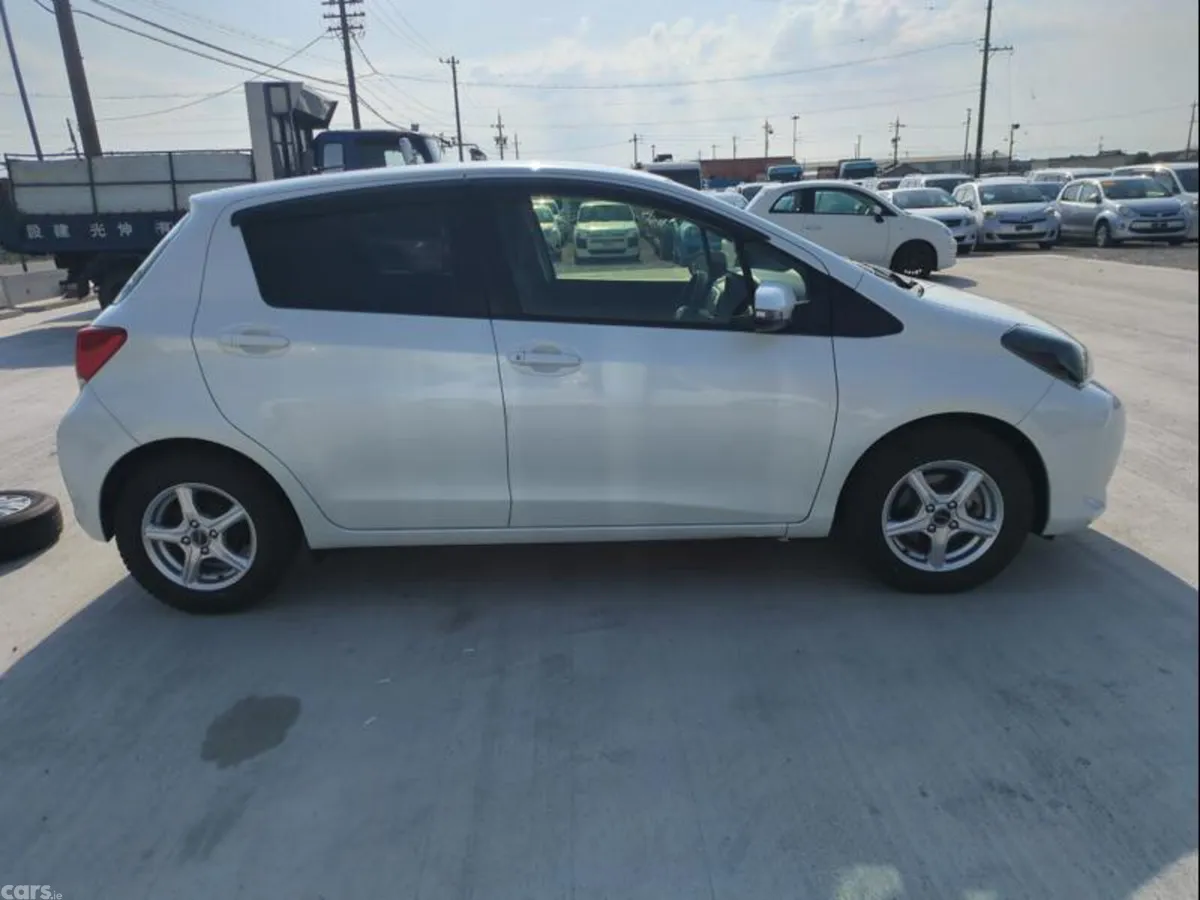 Toyota Vitz Hatchback, Petrol, 2016, White
