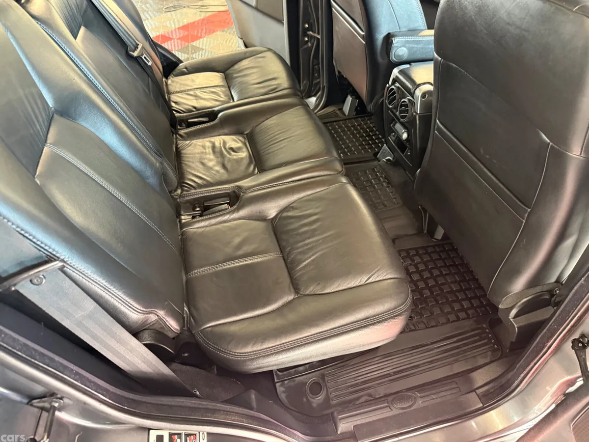 Land Rover Discovery SUV, Diesel, 2014, Grey