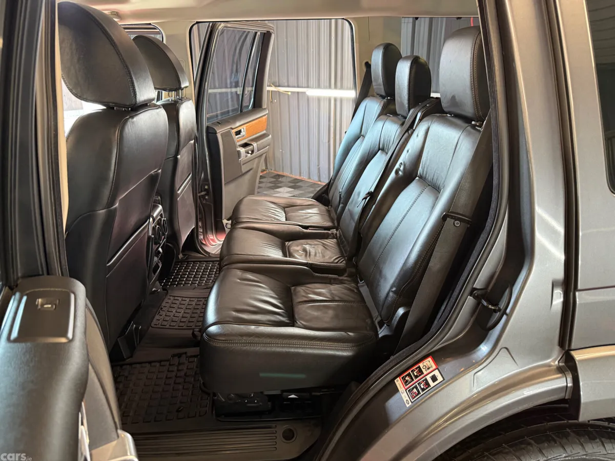 Land Rover Discovery SUV, Diesel, 2014, Grey