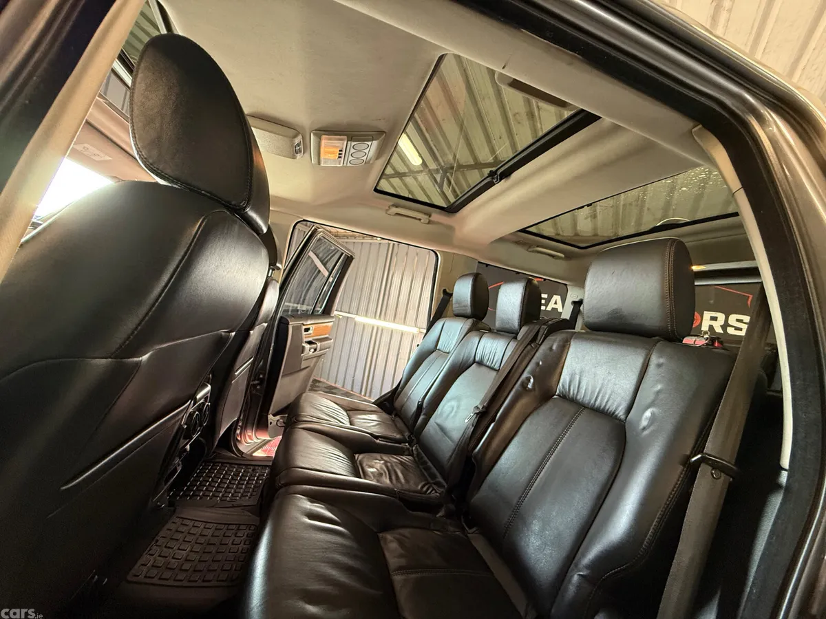 Land Rover Discovery SUV, Diesel, 2014, Grey