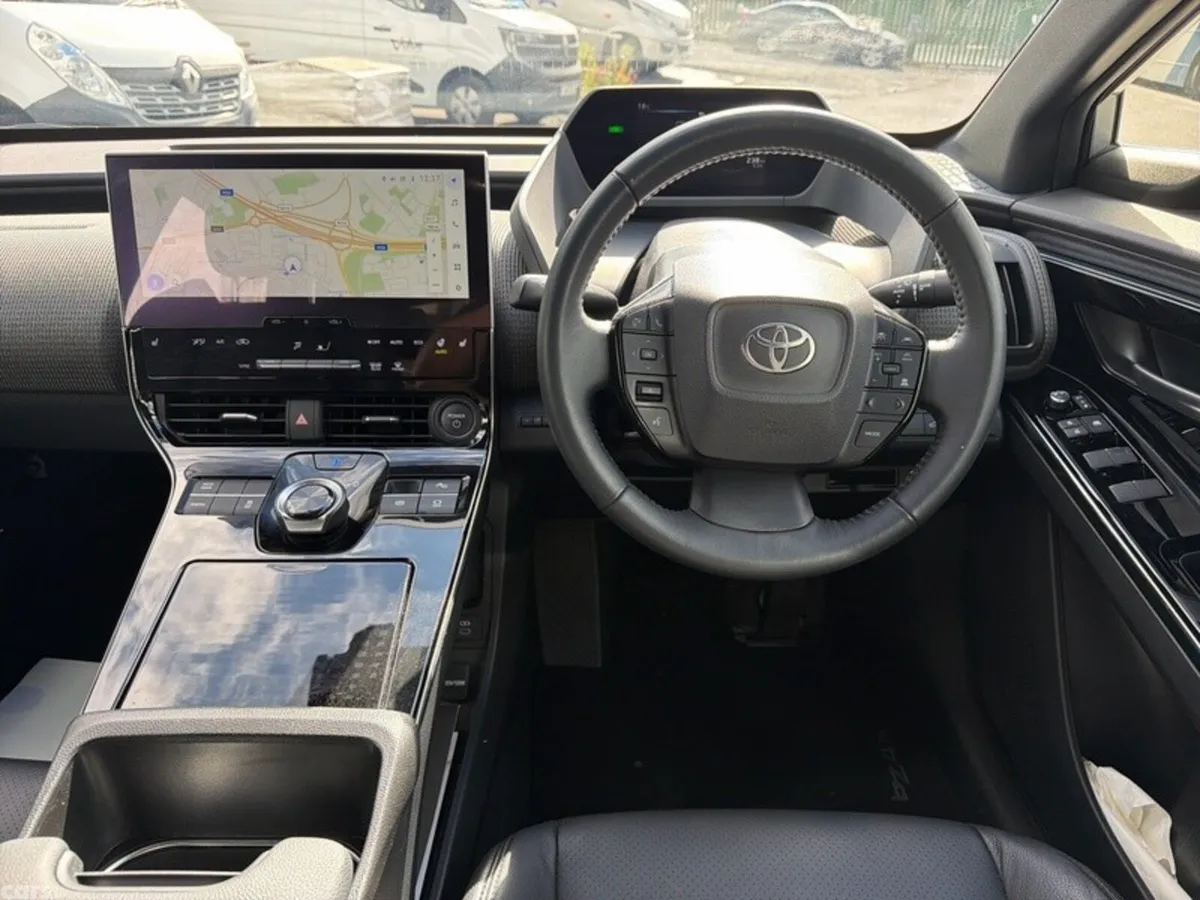 Toyota bZ4X Estate, Electric, 2025, Silver