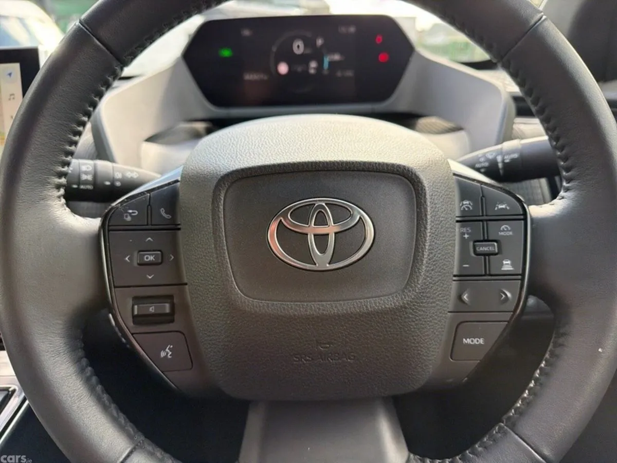 Toyota bZ4X Estate, Electric, 2025, Silver