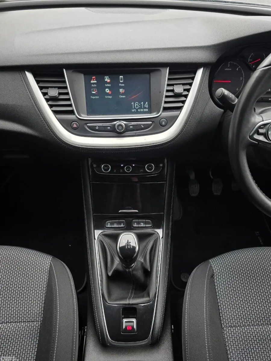 Opel Grandland X SUV, Diesel, 2019, Grey