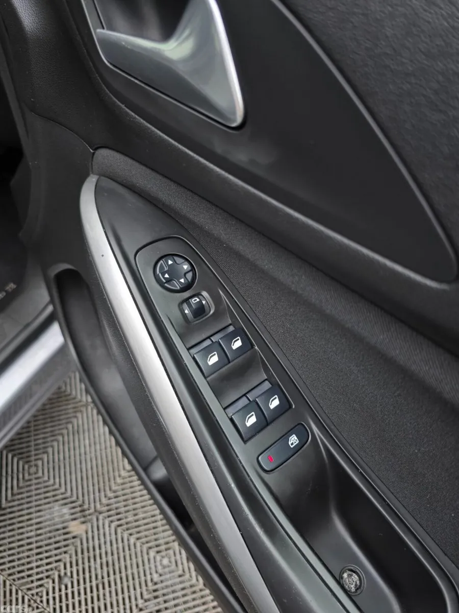 Opel Grandland X SUV, Diesel, 2019, Grey