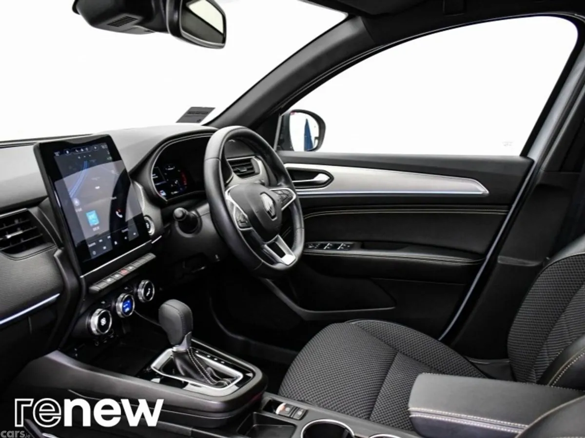 Renault Arkana Hatchback, Petrol Hybrid, 2024, White