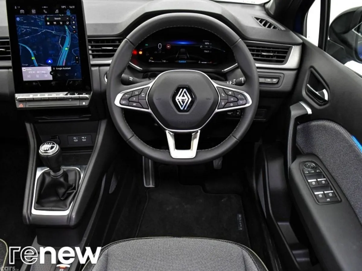 Renault Captur Hatchback, Petrol, 2024, Grey
