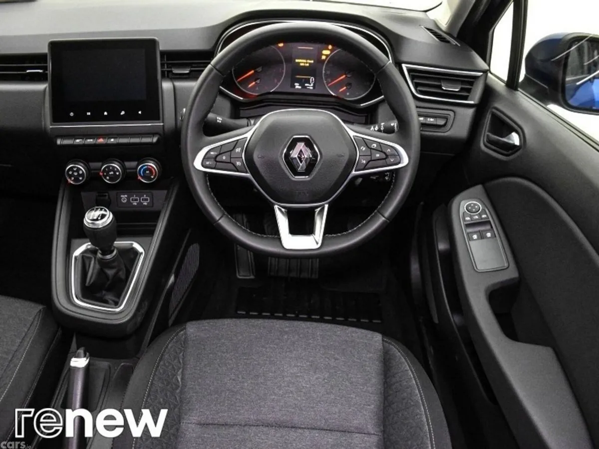 Renault Clio Hatchback, Petrol, 2022, Blue