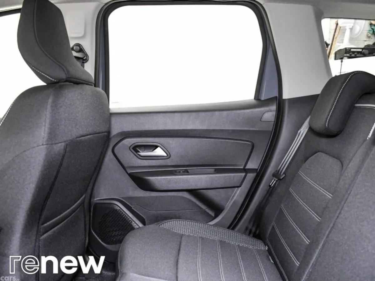 Dacia Duster SUV, Diesel, 2023, Grey