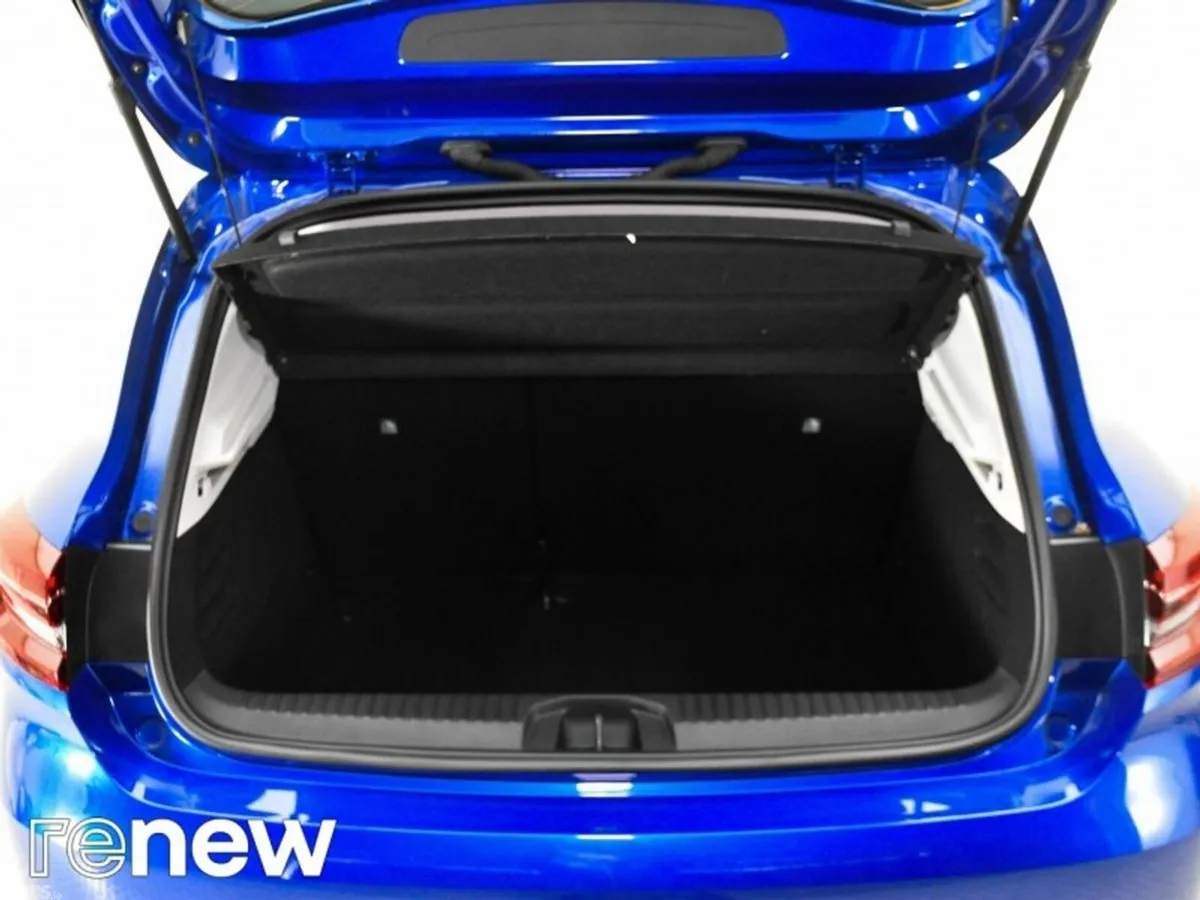 Renault Clio Hatchback, Petrol, 2022, Blue