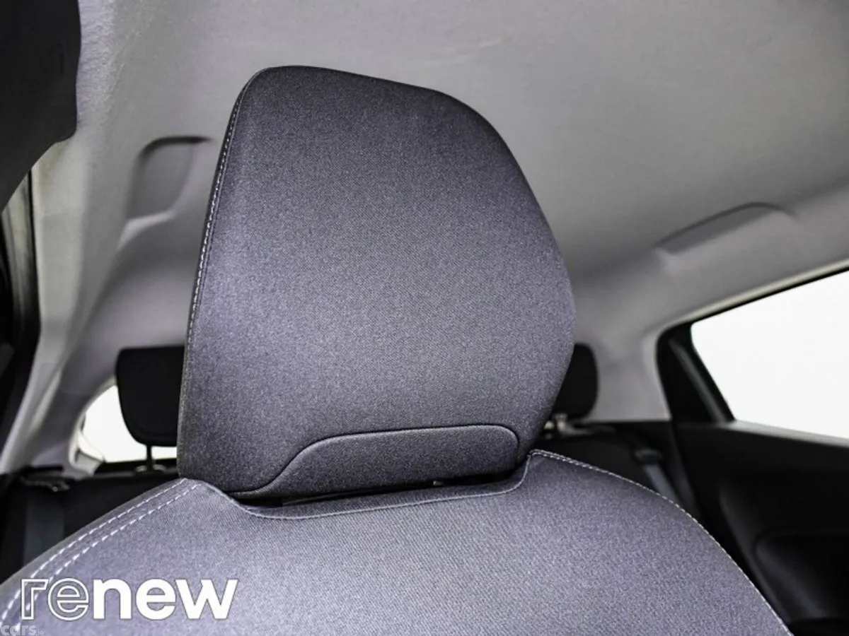 Renault Clio Hatchback, Petrol, 2022, Blue