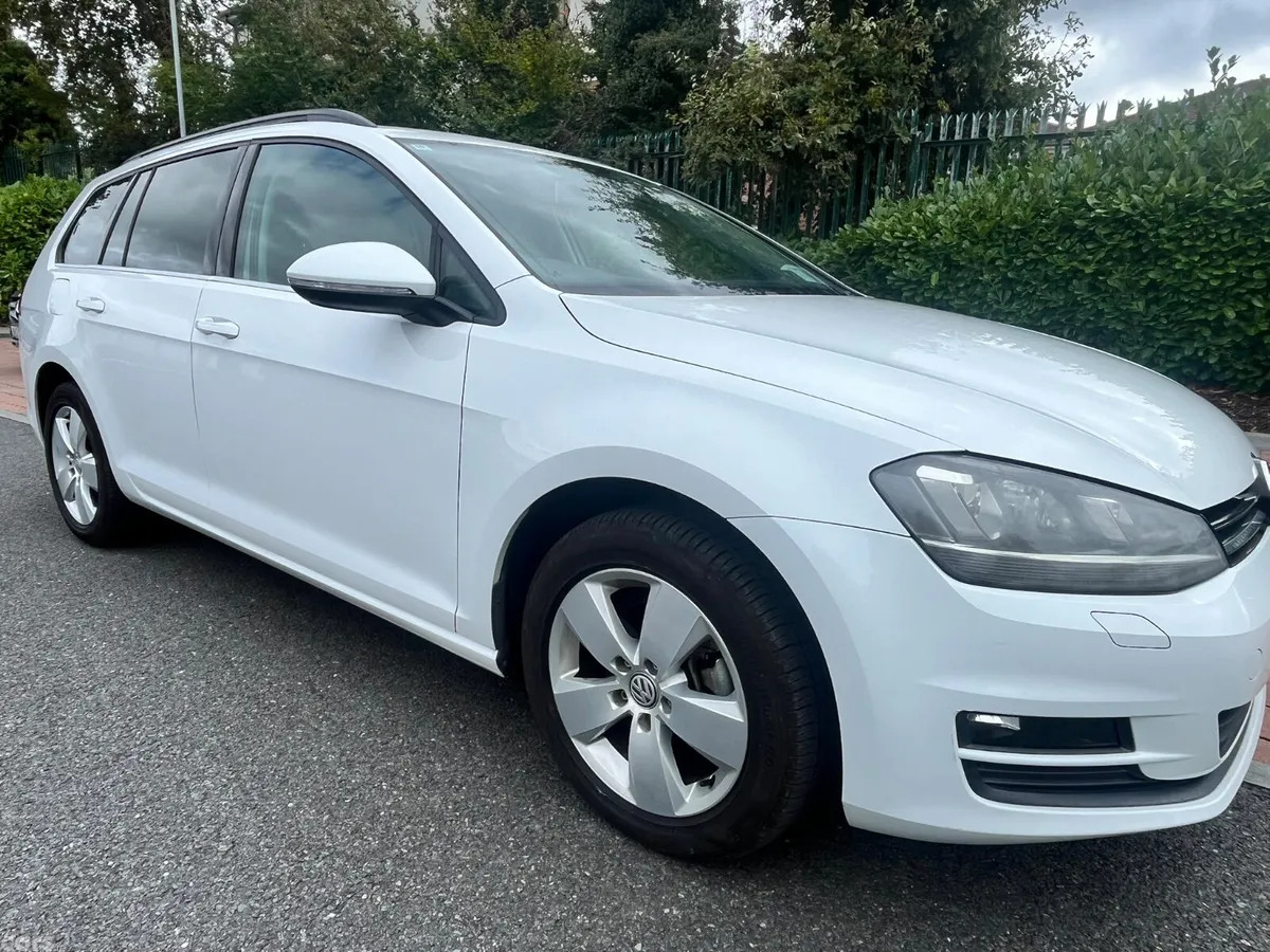 Volkswagen Golf Estate, Petrol, 2014, White