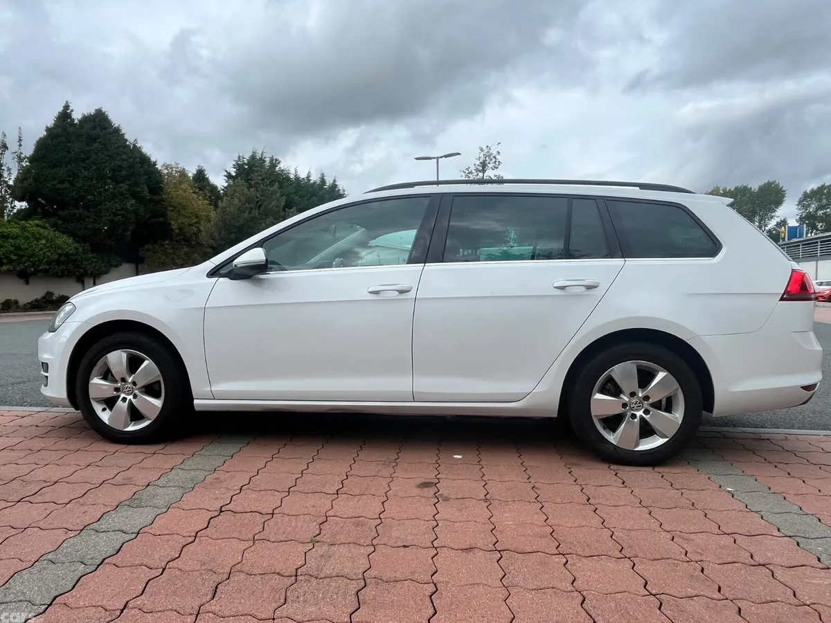 Volkswagen Golf Estate, Petrol, 2014, White