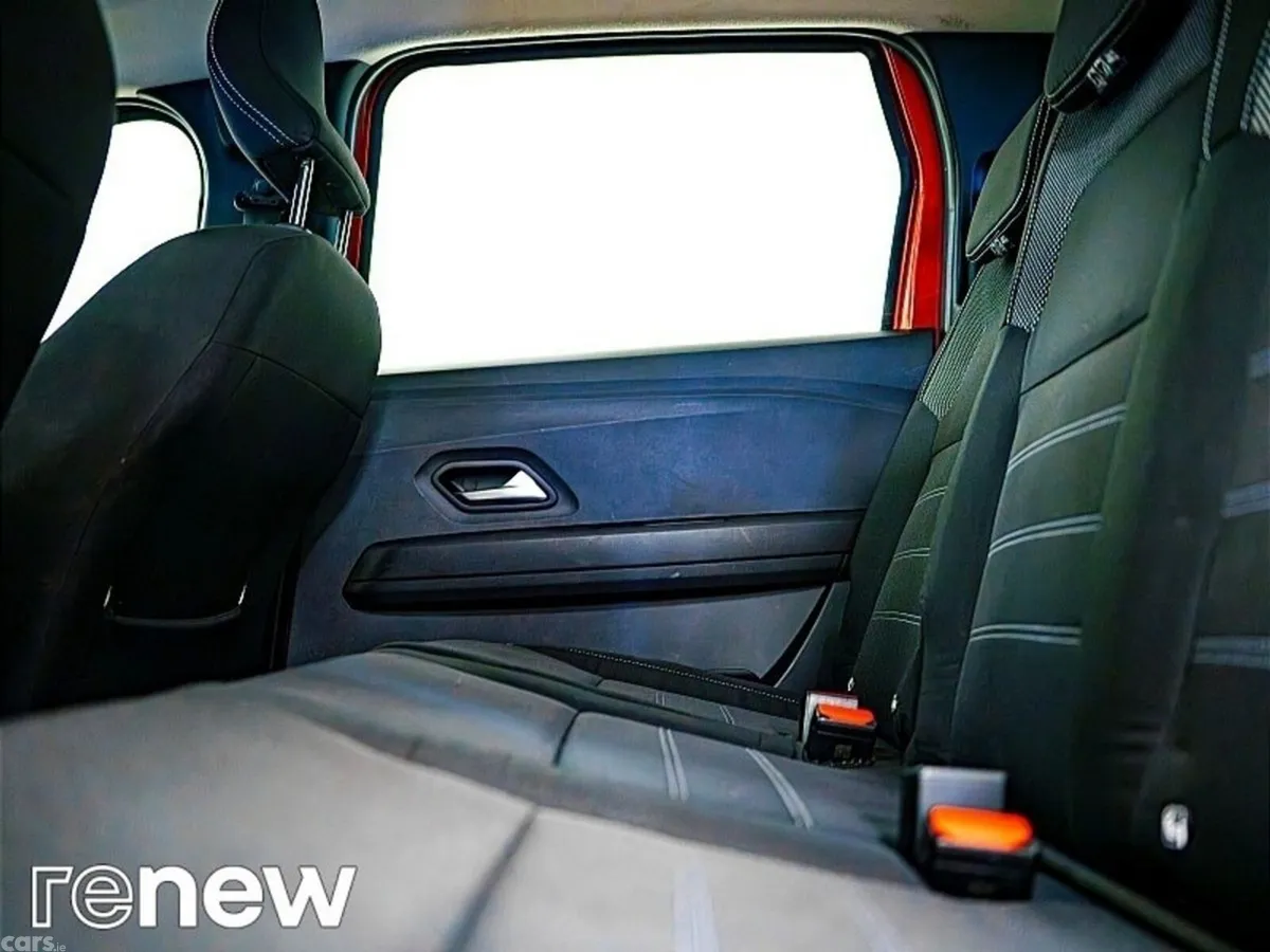 Dacia Jogger MPV, Petrol, 2022, Brown