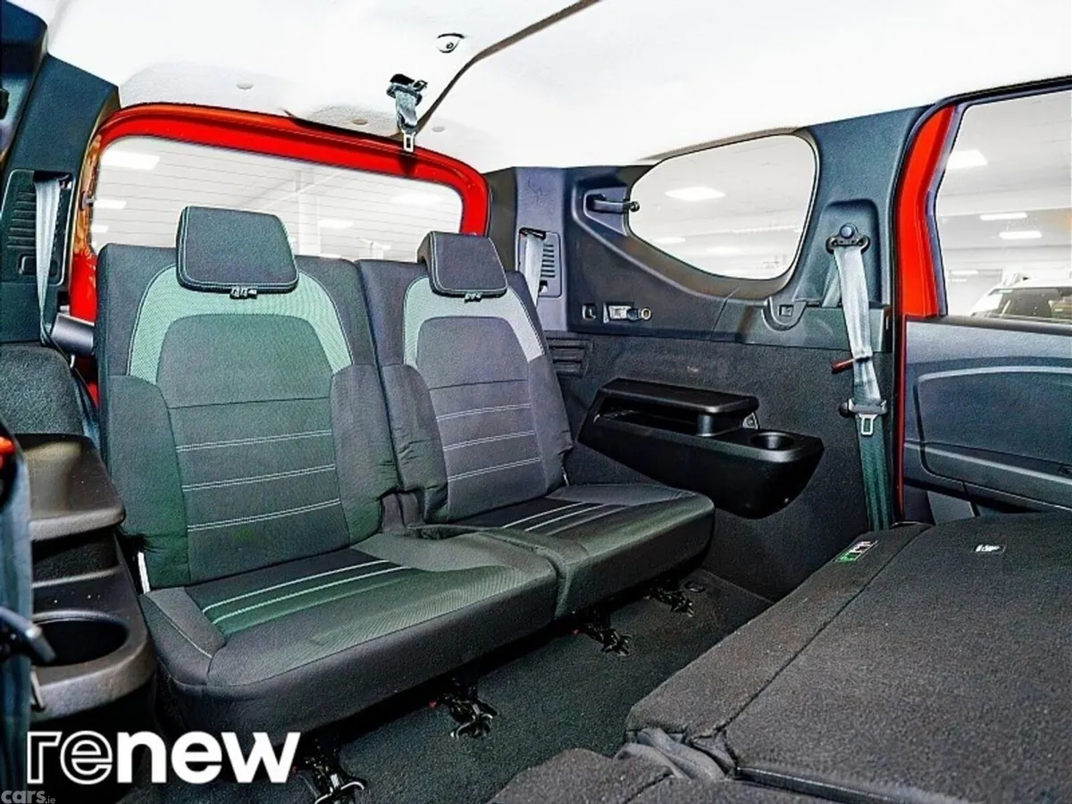 Dacia Jogger MPV, Petrol, 2022, Brown