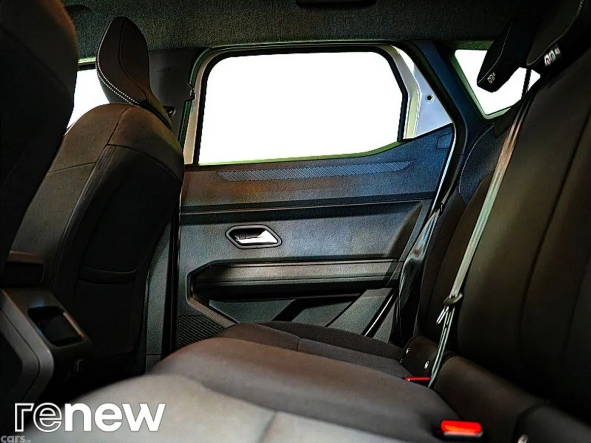 Dacia Duster SUV, Petrol Hybrid, 2025, Brown
