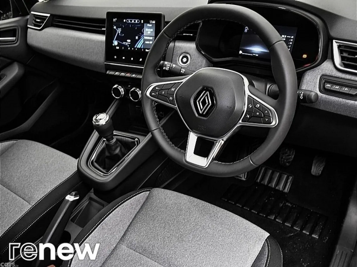 Renault Clio Hatchback, Petrol, 2025, Red