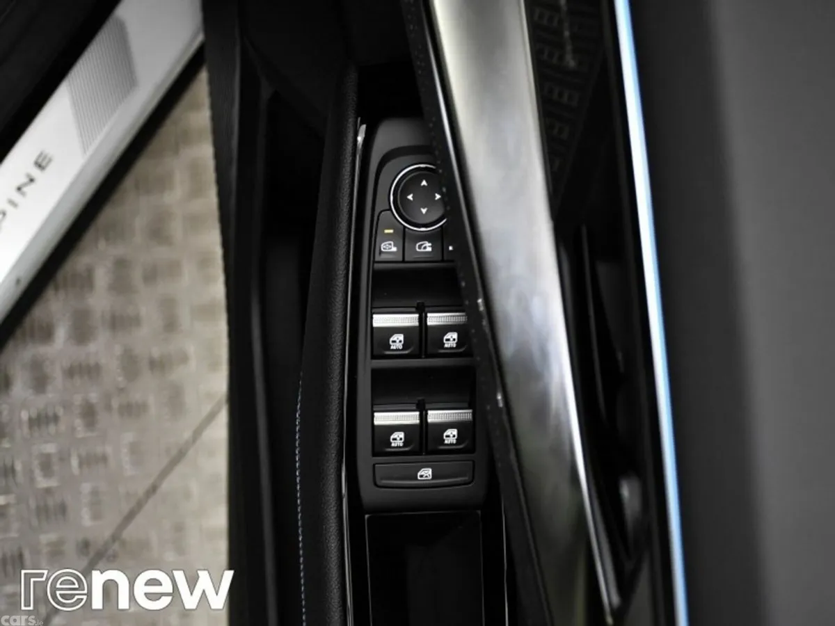 Renault Austral SUV, Petrol Hybrid, 2024, White