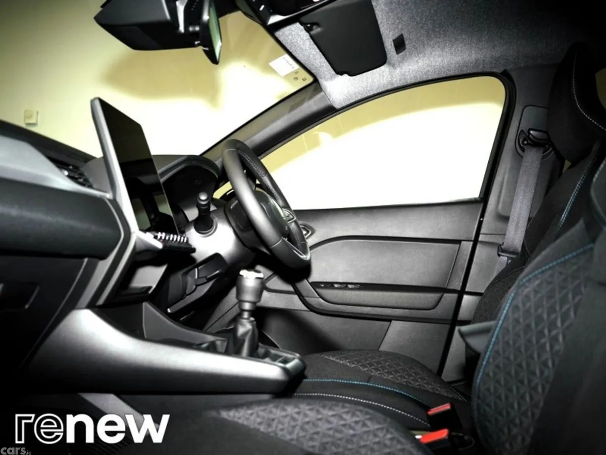 Renault Captur Hatchback, Petrol, 2025, Black