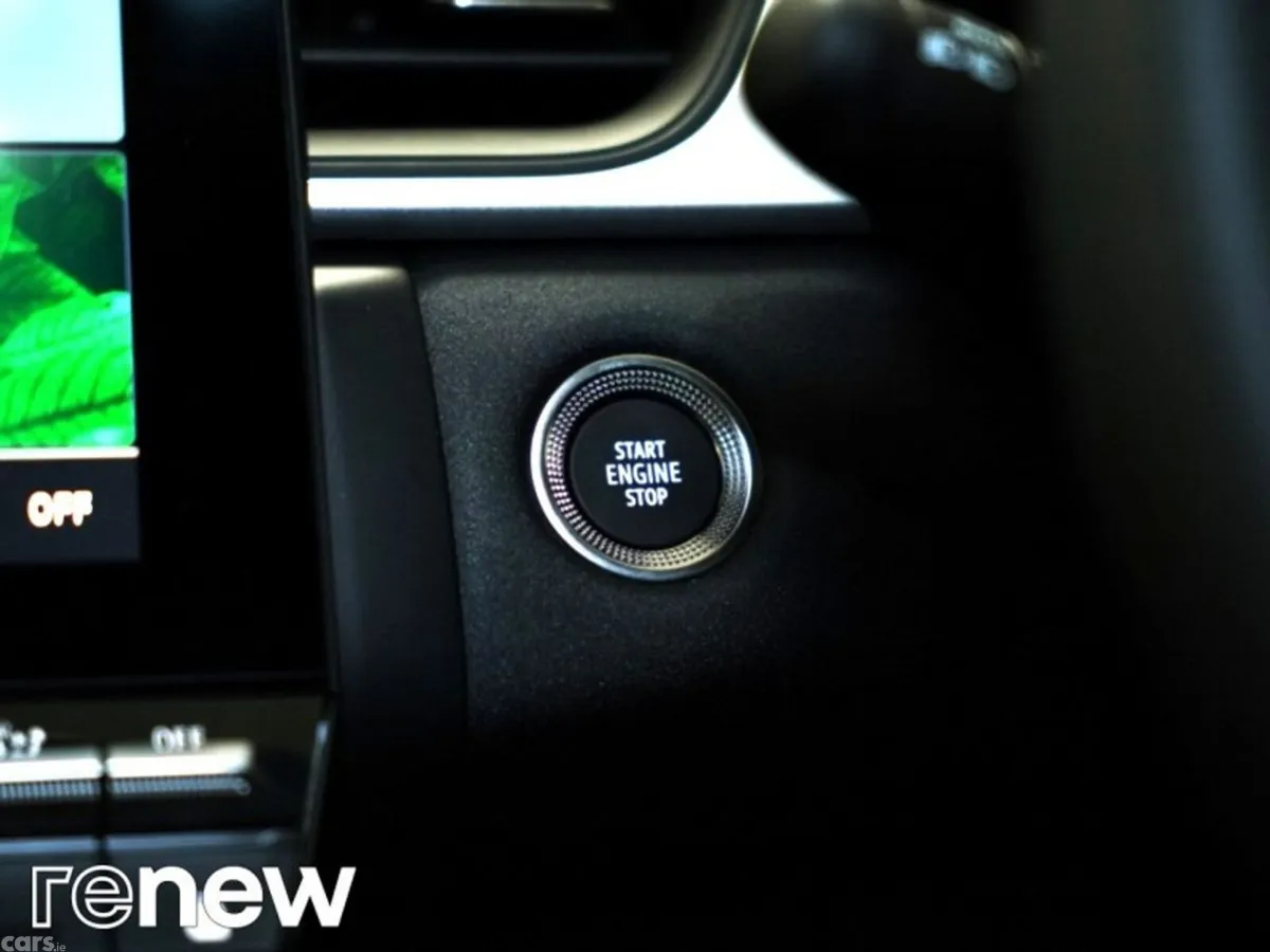 Renault Captur Hatchback, Petrol, 2025, Black