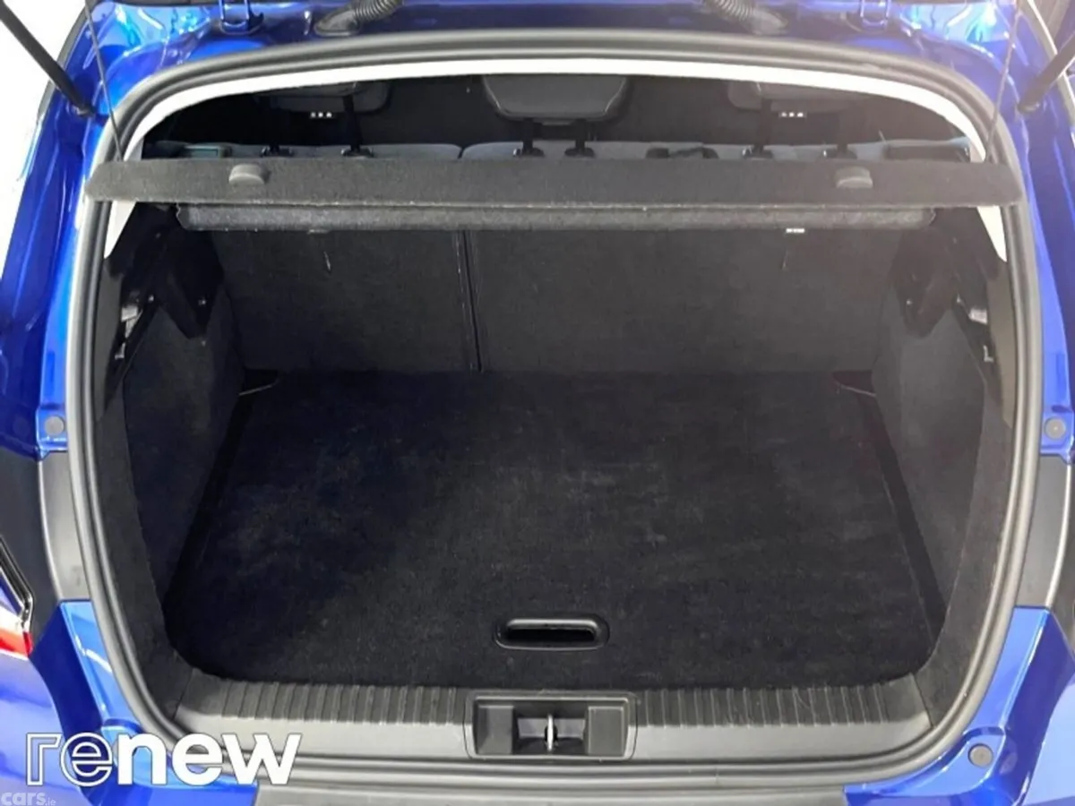 Renault Captur Hatchback, Petrol, 2021, Blue