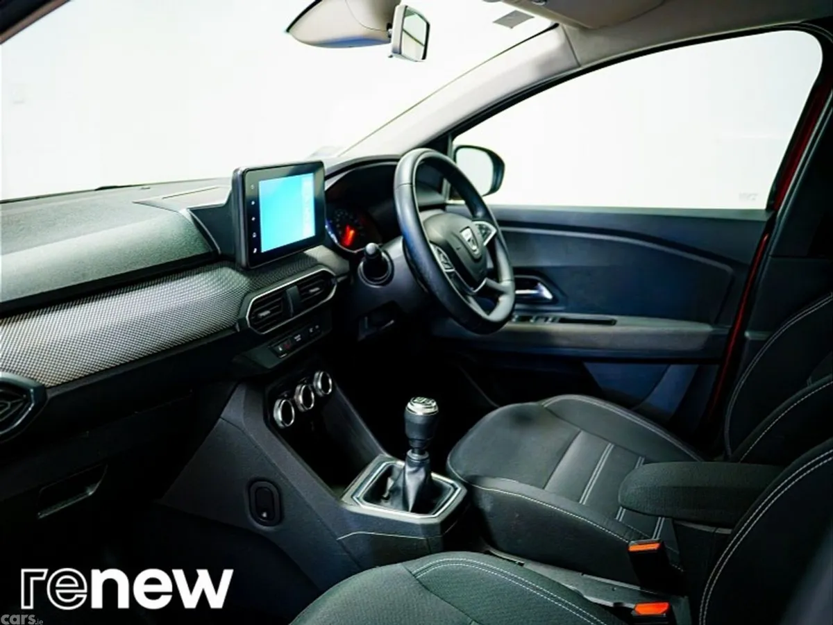 Dacia Jogger MPV, Petrol, 2023, Brown