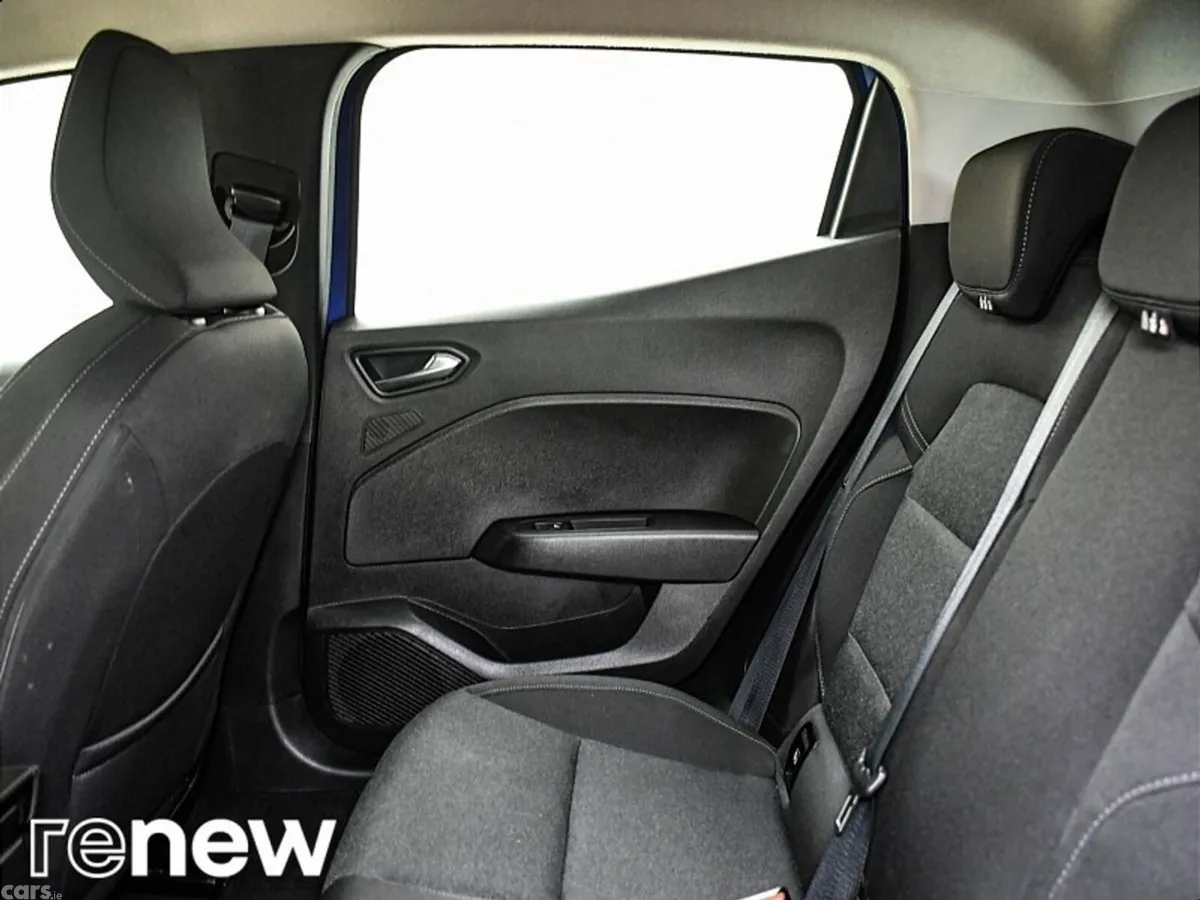 Renault Clio Hatchback, Petrol, 2022, Blue