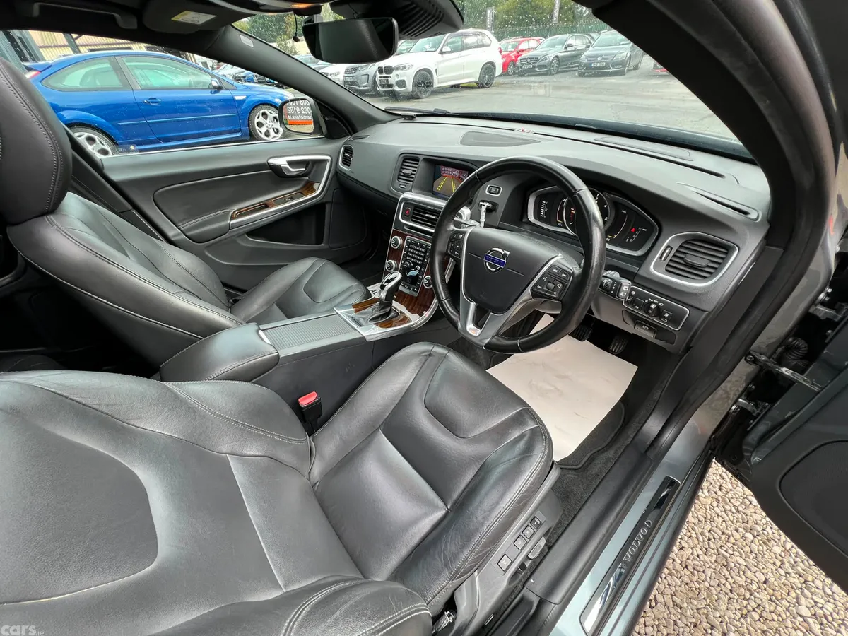 Volvo V60 Estate, Diesel, 2018, Grey