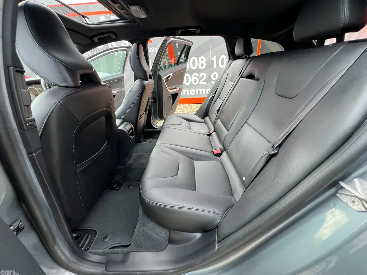 Volvo V60 Estate, Diesel, 2018, Grey