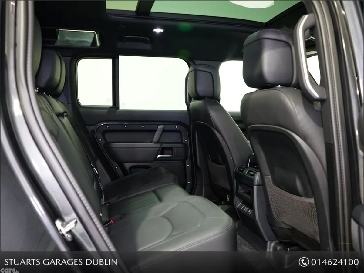 Land Rover Defender Estate, Petrol Plug-in Hybrid, 2025, Grey