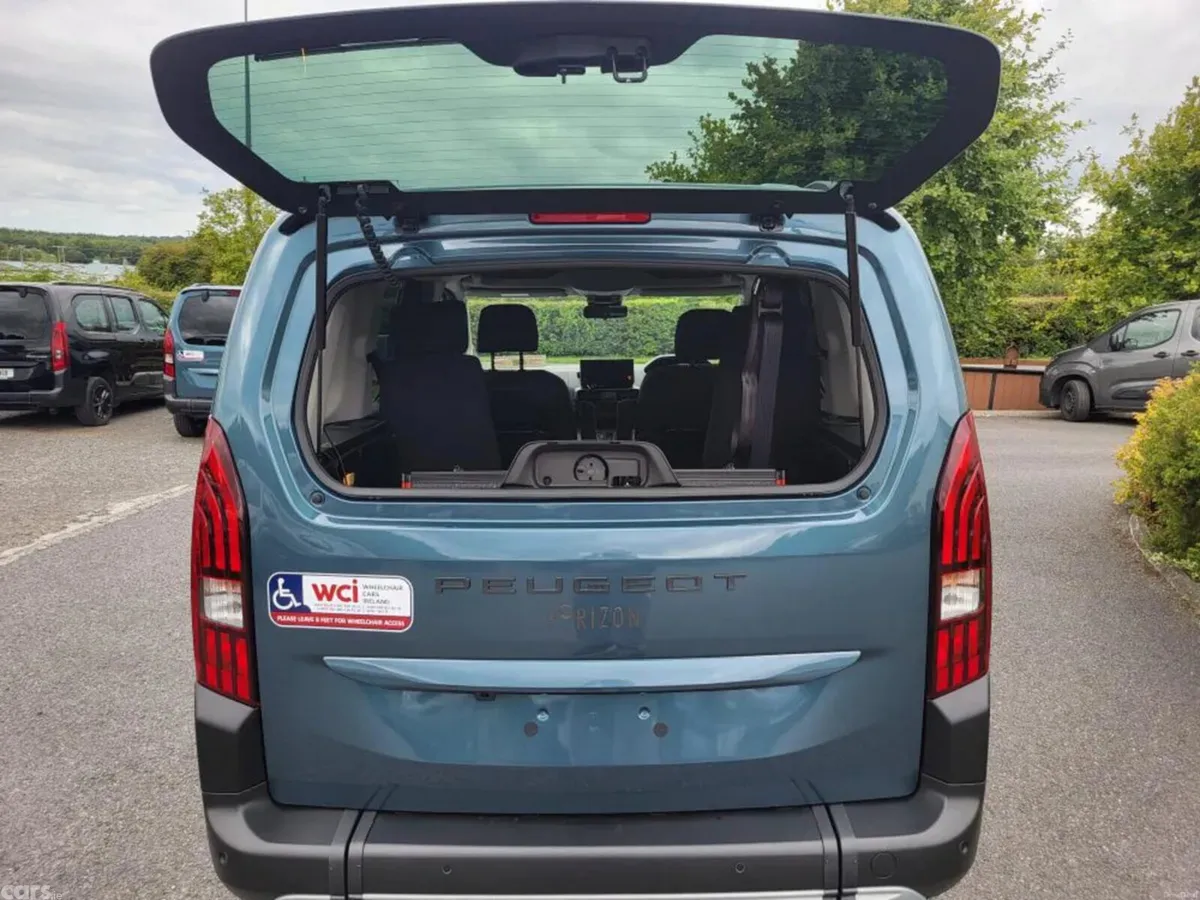 Peugeot Rifter MPV, Diesel, 2026, Blue